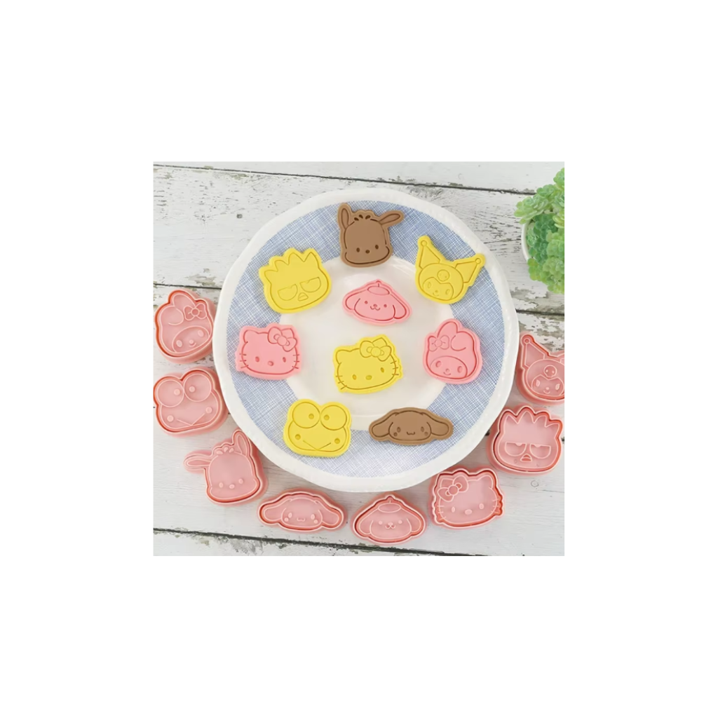 Cortador de Galletas Set Hello kitty- Kuromi -Cinnamoroll 8 piezas