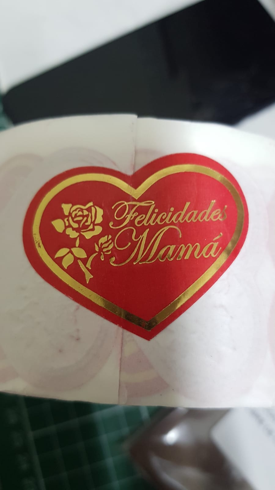 Sticker Feliz Dia Mama 100 unidades corazon  Rojo