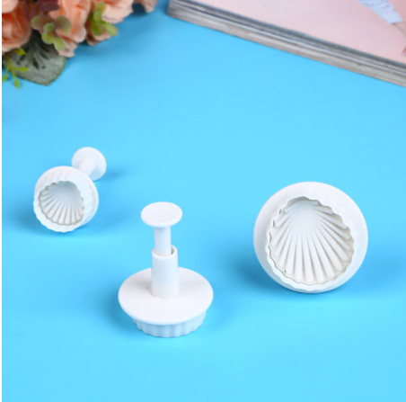 Cortador con expulsor figura concha de Mar 3 piezas