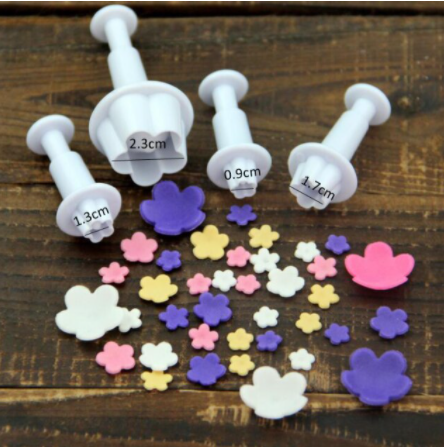 Cortador con Expulsor de Flor – Set 4 Piezas