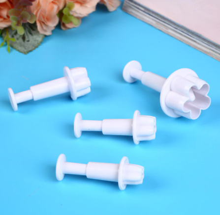 Cortador con Expulsor de Flor – Set 4 Piezas