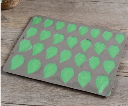 Molde de silicona hojas — 28 cavidades
