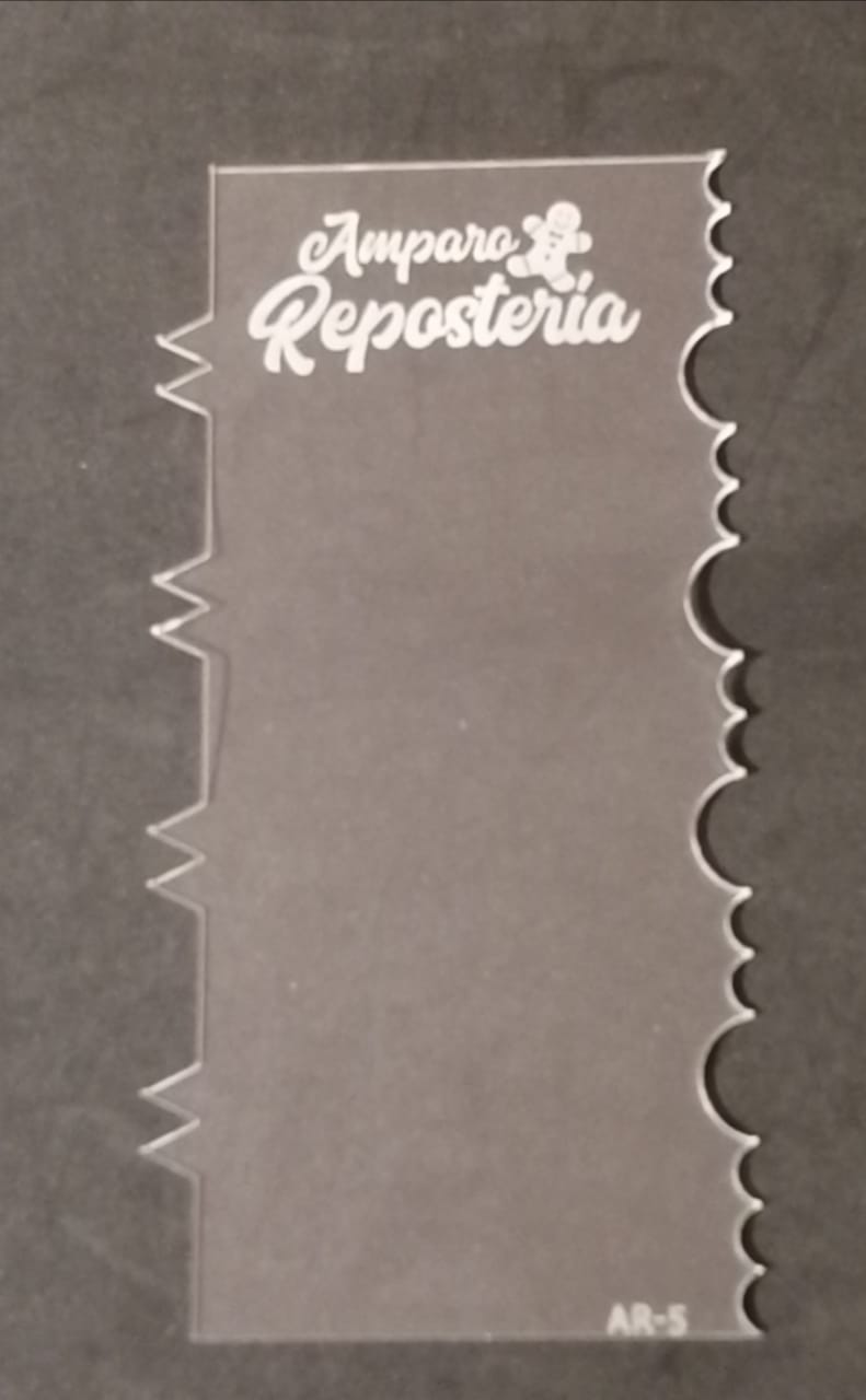 Scraper diseño striped cake N°5