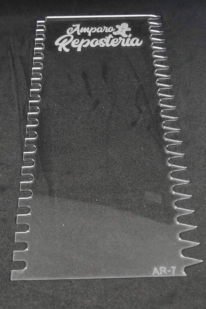 Scraper Diseño Striped Cake N°7