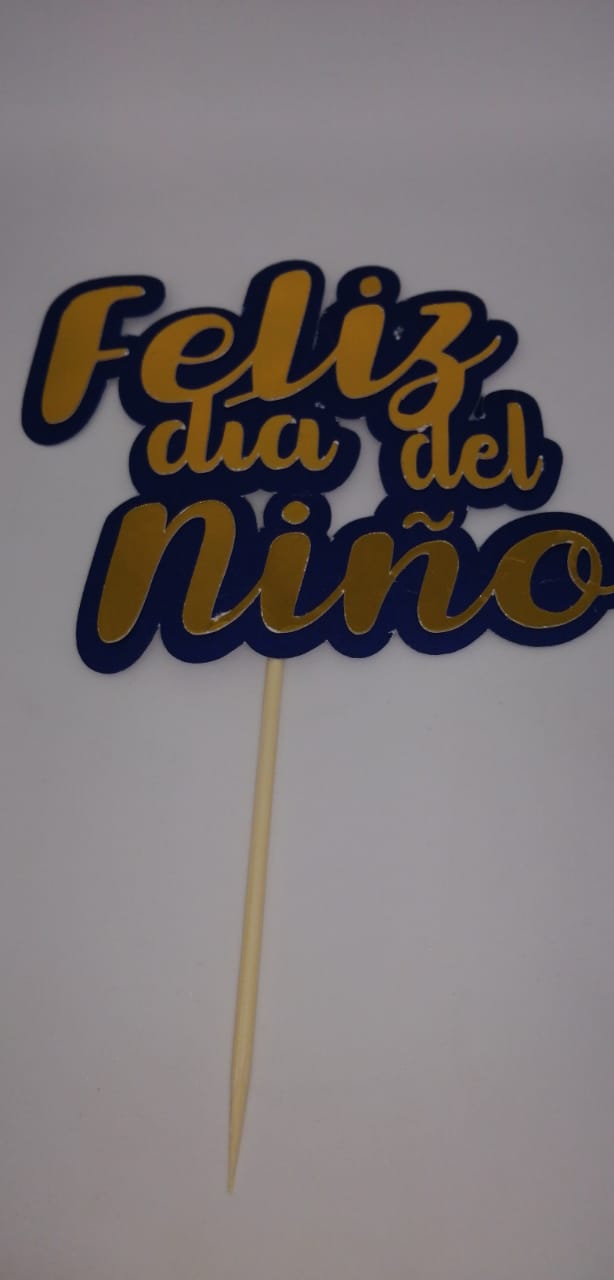 Cake topper feliz dia del niño fondo azul